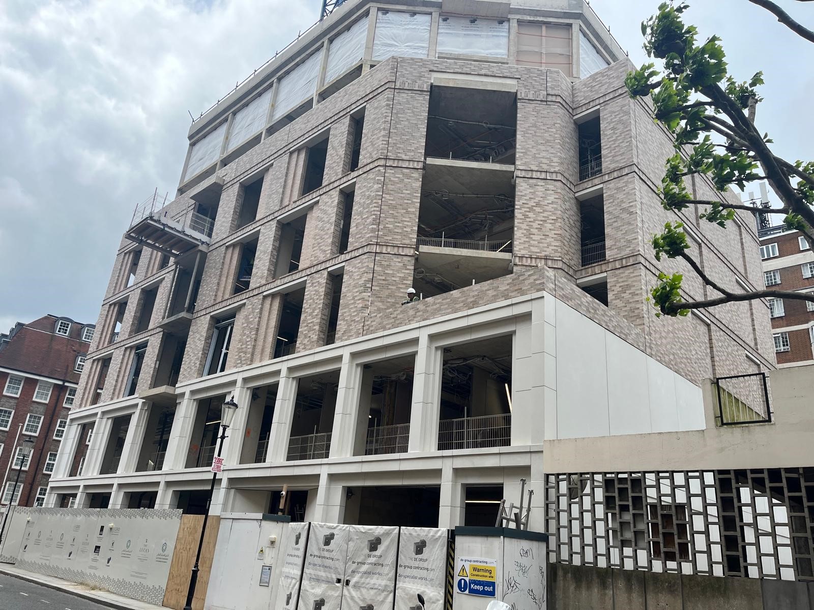 2 Lucan Place